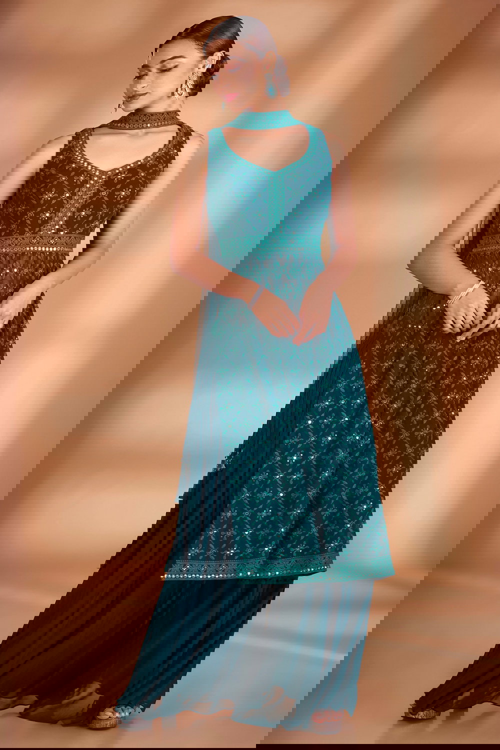 TEAL GREEN PALAZZO PANT SET WITH A LONG CHIKAN KURTA TOP PAIRED WITH A  MATCHING NECKLACE STYLE DUPATTA. - Seasons India