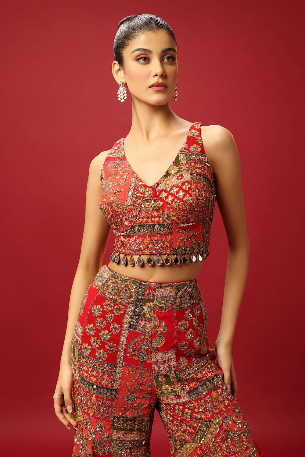 1978年製 SAHARA PAN SET 赤 SCARLET RED SINGLE TIERED SHARARA PANT SET WITH AN ALL OVER MULTI